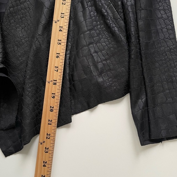 BLANKNYC Black Faux Leather Croc Skin Open Front Waterfall Jacket Size XS - Picture 9 of 9